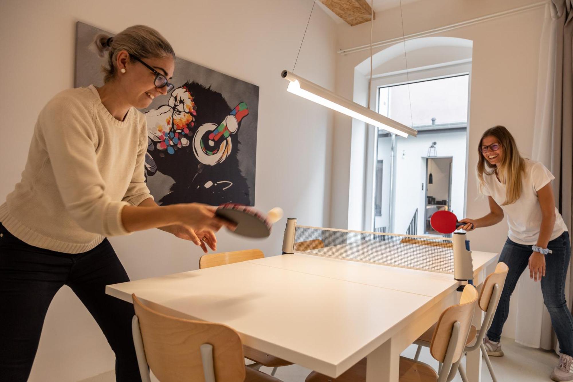 Coolest In Berlin, Easy Check-in, Close To Center, Youngster Maisonette #7 * Berlijn